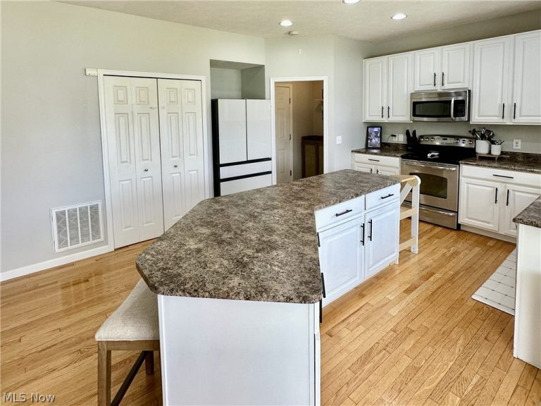 1669 Seabiscuit Drive, Canton, OH - Photo 4