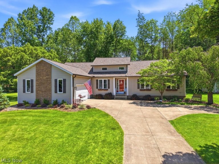 17357 Andras Drive, Walton Hills, OH, 44146