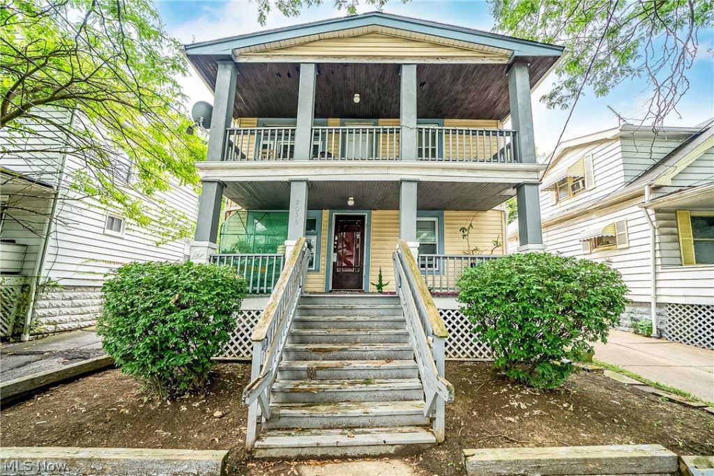 2036 Lark Street, Lakewood, OH