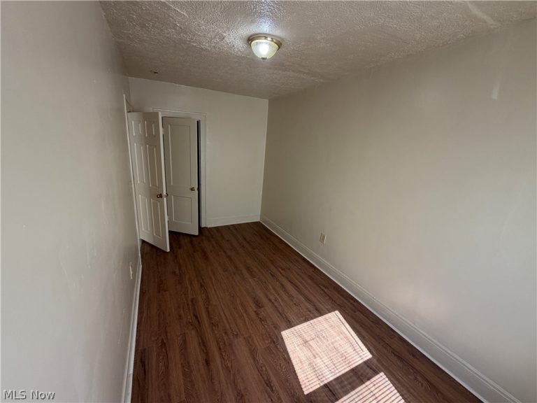 317 156th Street #4, Cleveland, OH - Photo 8