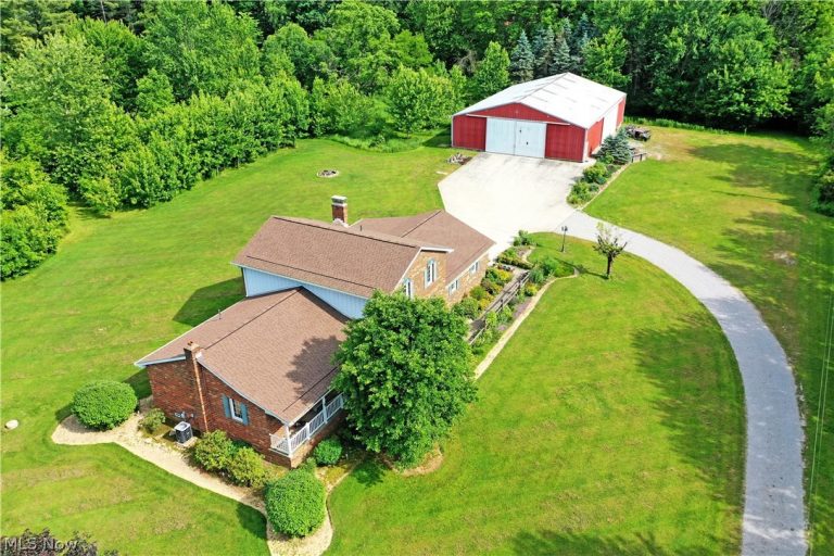 55 South Range Road, North Lima, OH - Photo 2