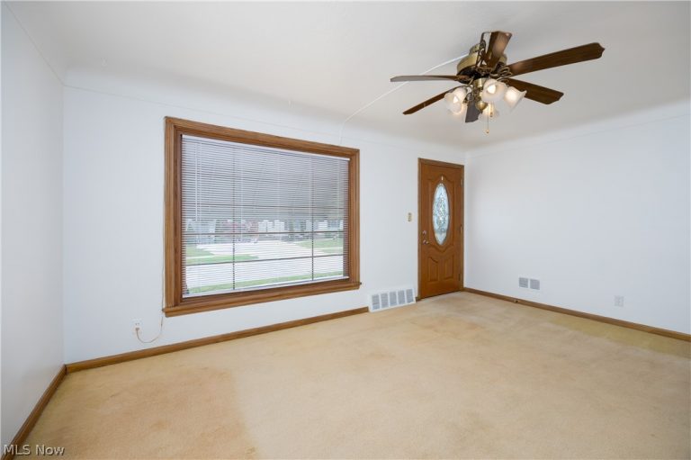 5276 48th Street, Parma, OH - Photo 6