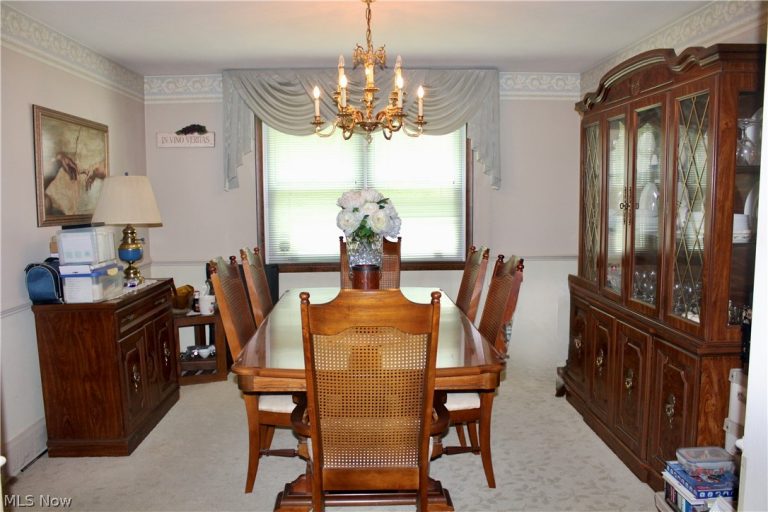 339 Country Club Boulevard, Weirton, WV - Photo 5