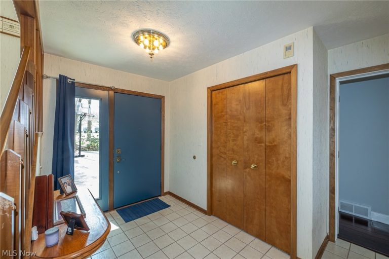 3573 Autumn Tree Drive, Medina, OH - Photo 4