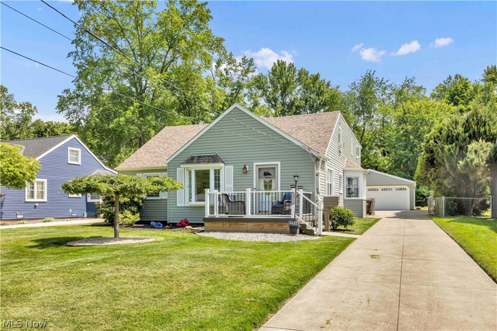 24323 Smith Avenue, Westlake, OH