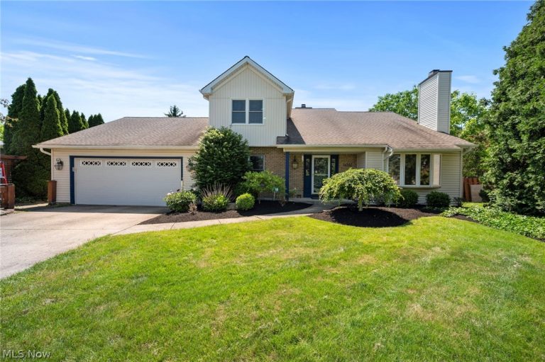 14367 Crown Point Parkway, Strongsville, OH, 44136