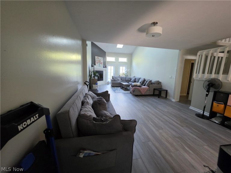 29 Lethbridge Lane, Copley, OH - Photo 6