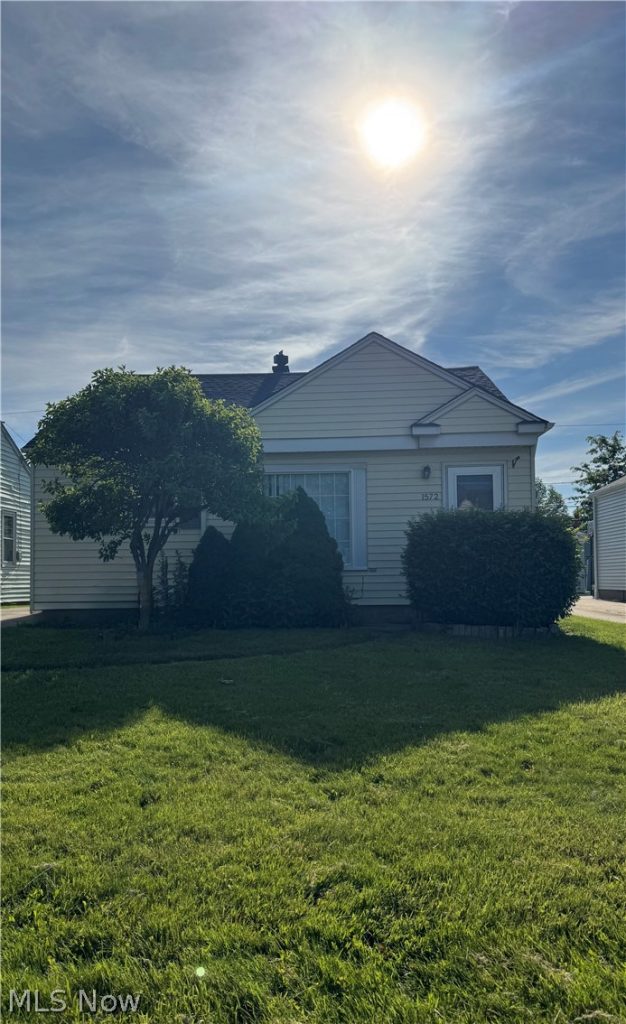 1572 Woodrow Avenue, Mayfield Heights, OH
