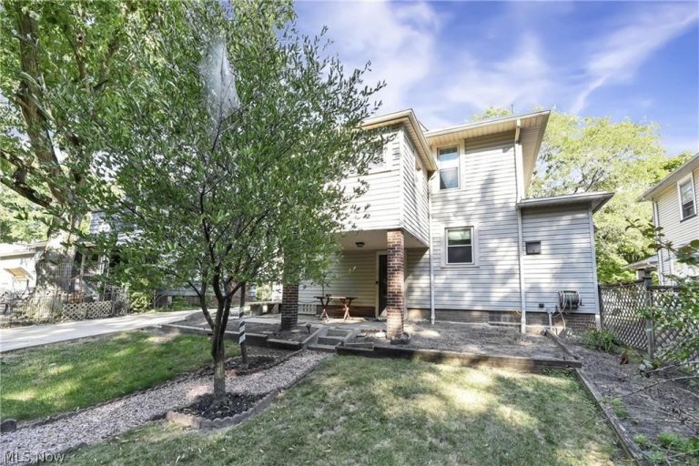 205 Logan Street, Bedford, OH - Photo 8