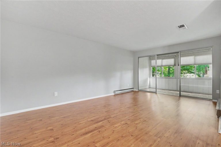 3068 Kent Road #206, Stow, OH - Photo 3