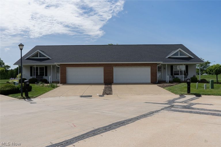 2765 Doral Circle, Massillon, OH - Photo 4