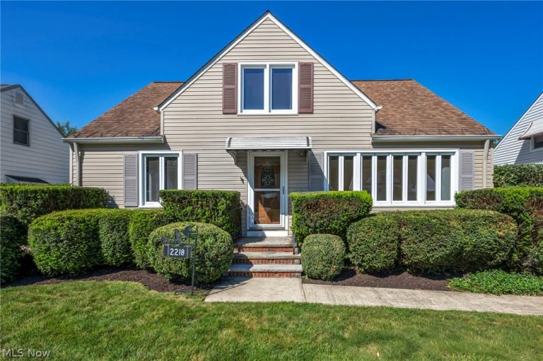2218 Larchmont Drive, Wickliffe, OH, 44092