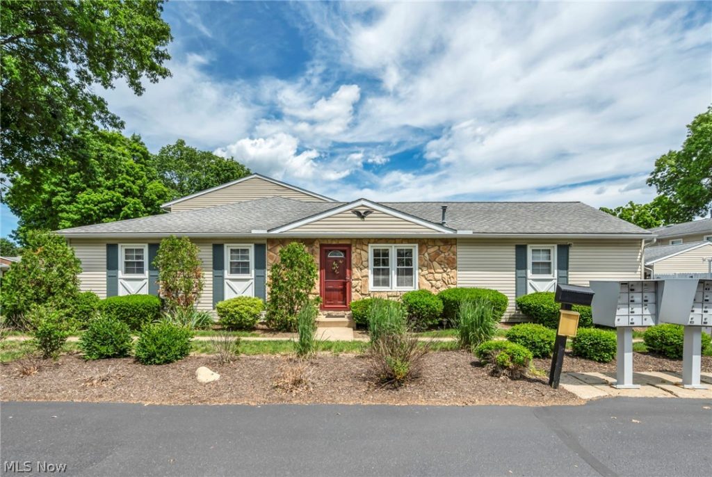 2499 Barth Drive, Uniontown, OH