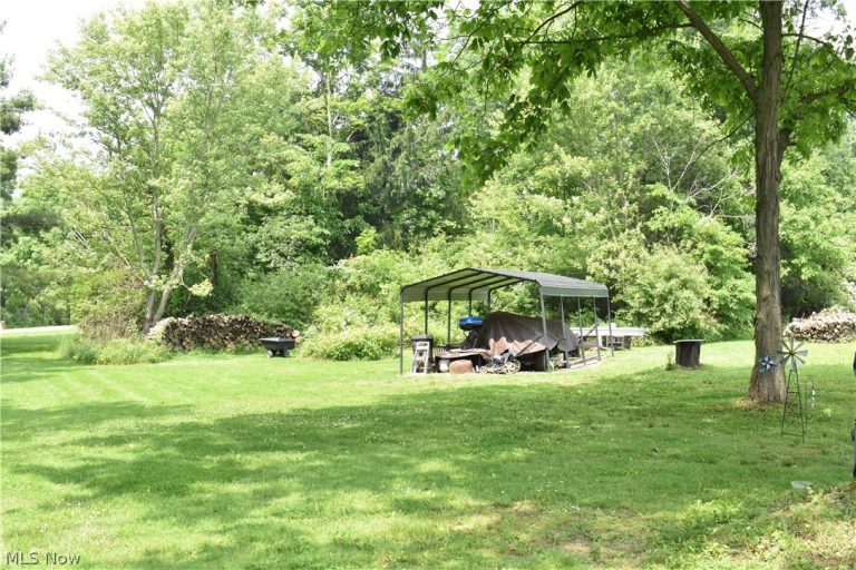 2780 Columbiana Road, New Springfield, OH - Photo 5