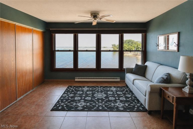 230 Lakeshore Drive #F, Port Clinton, OH - Photo 4