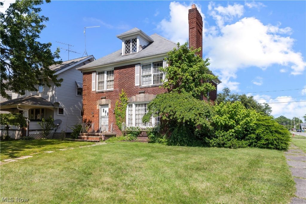 959 Allison Avenue, Lorain, OH