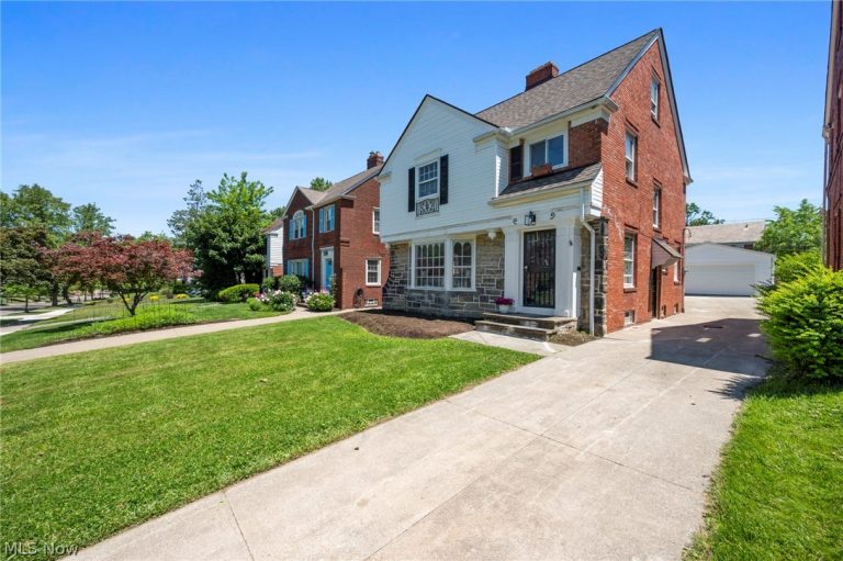 3659 Riedham Road, Shaker Heights, OH - Photo 3