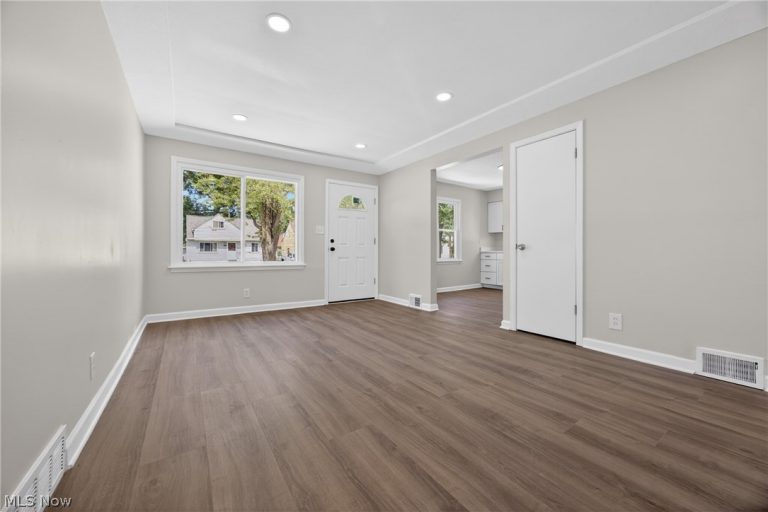 11709 Guardian Boulevard, Cleveland, OH - Photo 8
