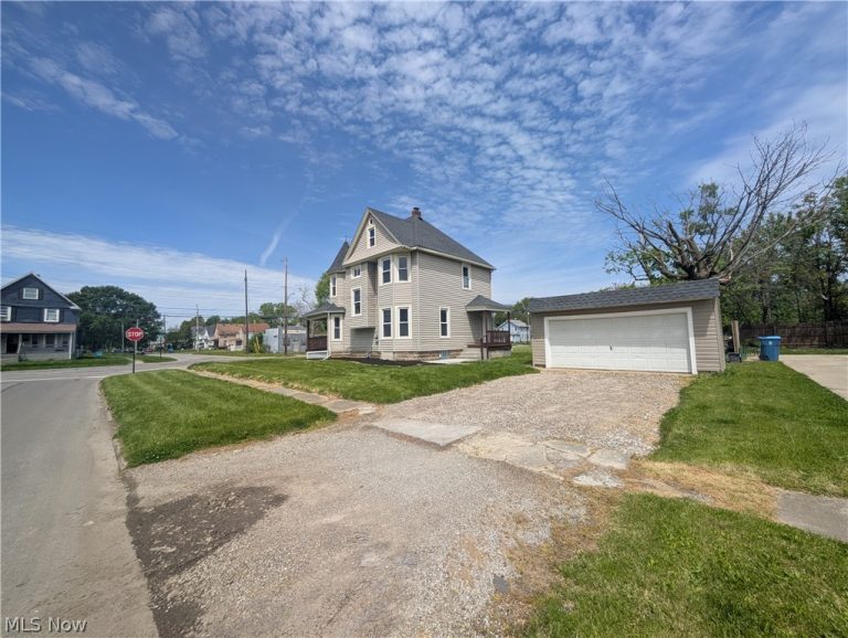 969 Washington Avenue, Lorain, OH - Photo 2