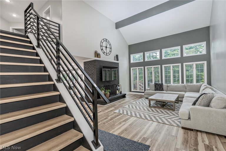 5690 Hartshire Drive, Willoughby, OH - Photo 4