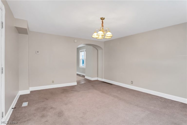3533 Carlyle Avenue, Cleveland, OH - Photo 3