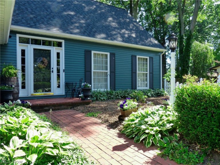 9144 Gregory Court, Mentor, OH - Photo 3