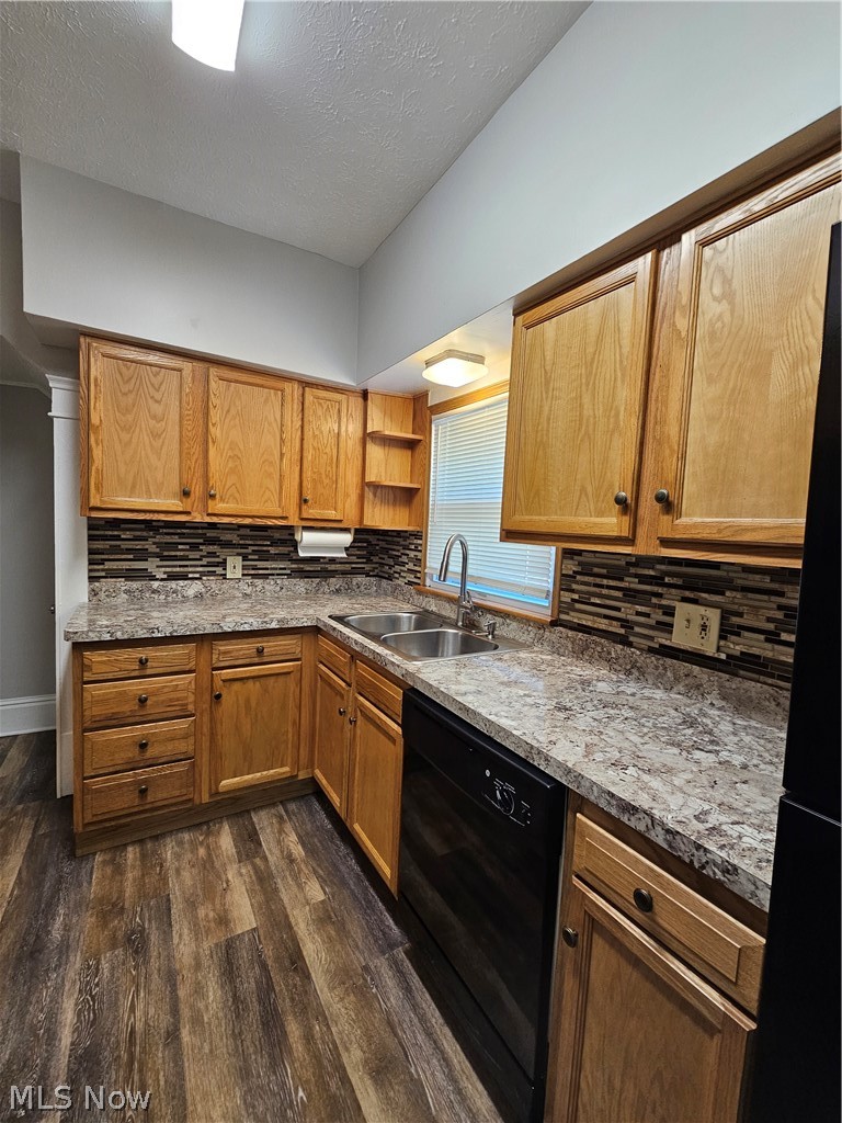 1005 Raymond Street, Akron, OH - Photo 5
