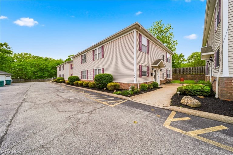 11541 Riverview Court #13, Parma Heights, OH, 44130