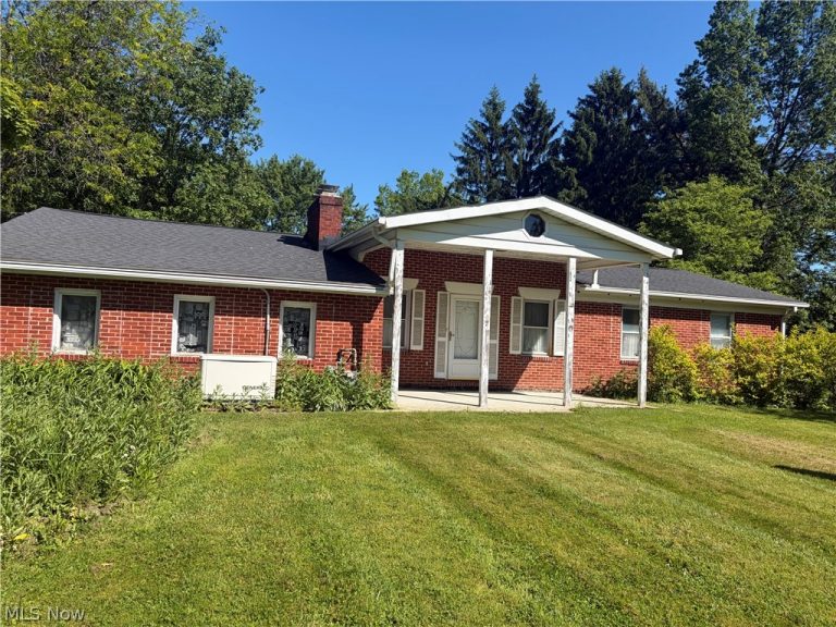 7866 Mulberry Road, Chesterland, OH, 44026