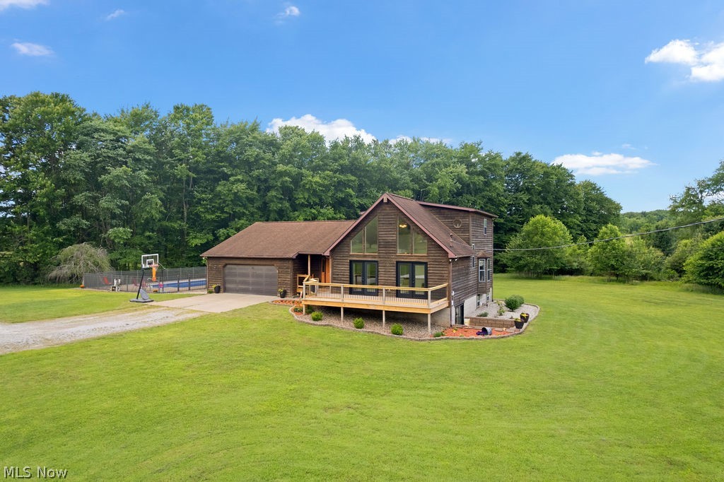 201 Country Lane, Walker, WV