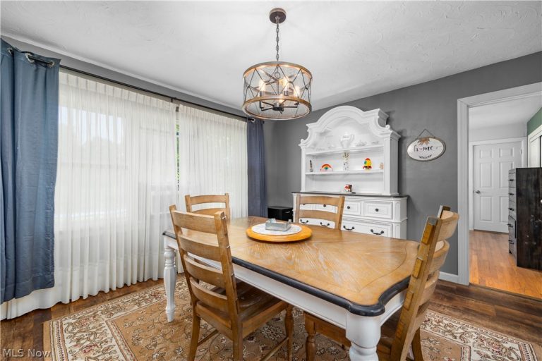 1908 Wallace Lane, Lorain, OH - Photo 5
