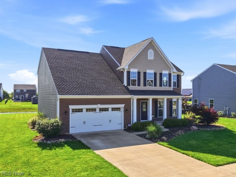 9314 Winfield Lane, North Ridgeville, OH - Photo 3