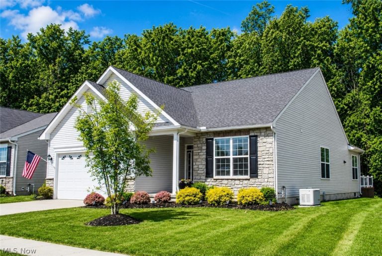 6616 Amber Way, North Ridgeville, OH - Photo 2