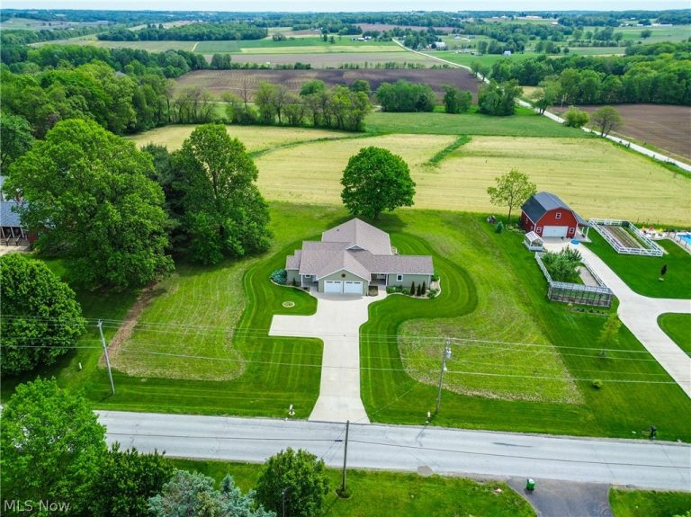 2695 Wayne Street, Orrville, OH - Photo 4