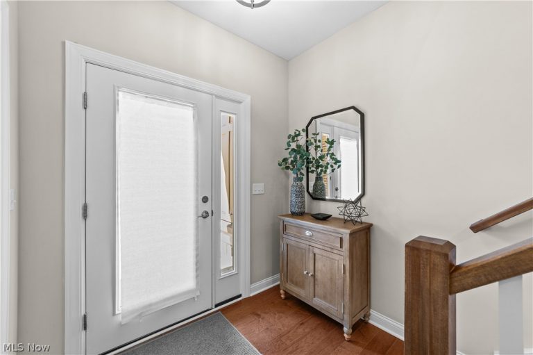 1357 Slate Court, Cleveland Heights, OH - Photo 3