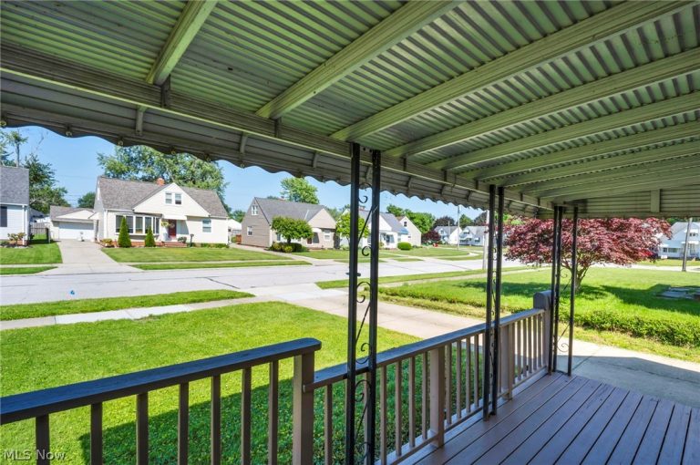 424 308th Street, Willowick, OH - Photo 4