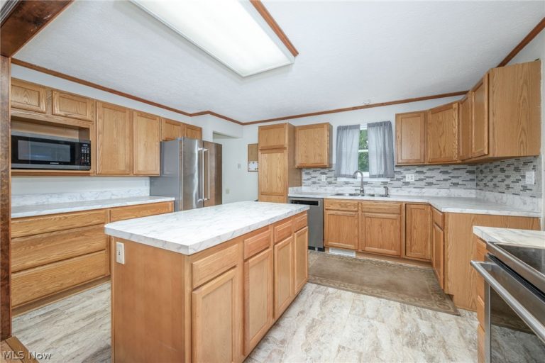 3747 Cook Road, Rootstown, OH - Photo 3