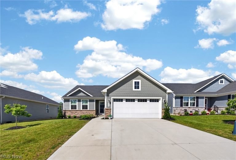 994 Sunrise Way, Akron, OH - Photo 3
