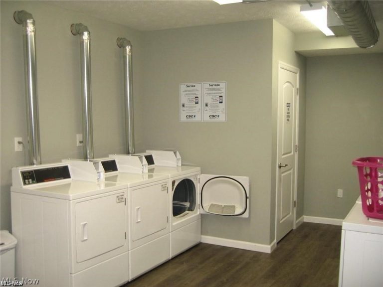 14814 Clifton Boulevard #407, Lakewood, OH - Photo 6