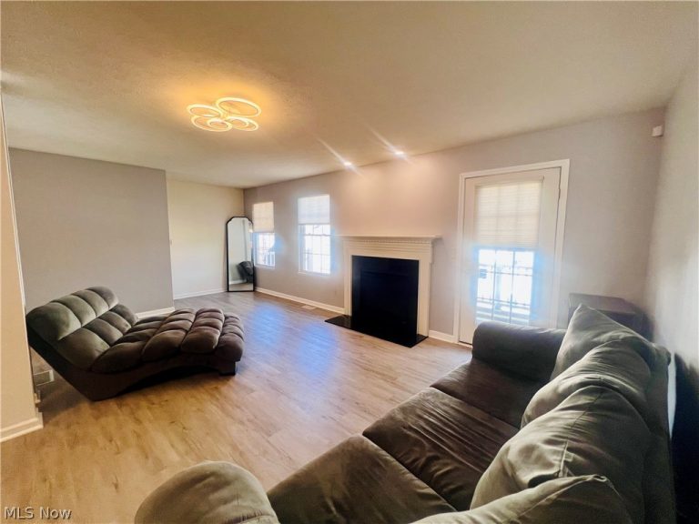 1963 85th Street, Cleveland, OH - Photo 4