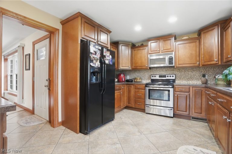 359 Walnut Street, Leetonia, OH - Photo 8
