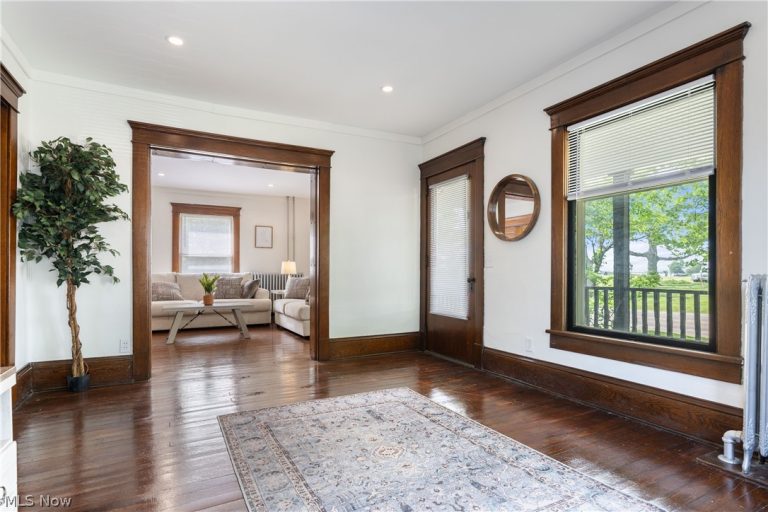 11500 Louisville Street, Louisville, OH - Photo 2