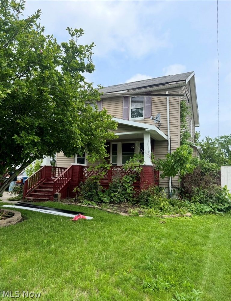 1651 33rd Street, South Lorain, OH - Photo 3