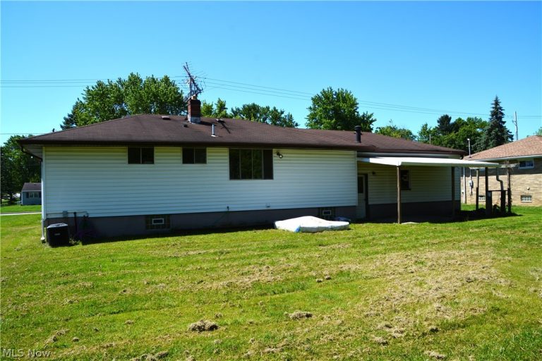 3713 Grafton Road, Brunswick, OH - Photo 4