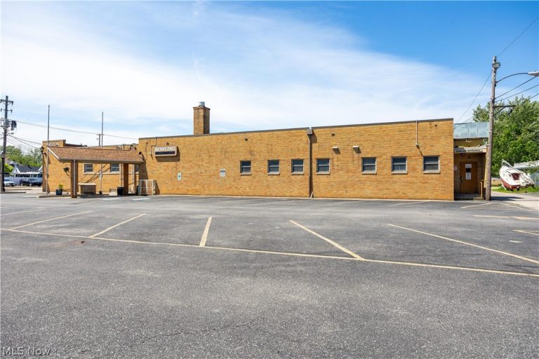 2915 Broadway, Lorain, OH - Photo 3