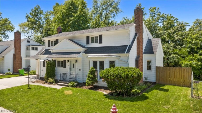 100 Lake Edge Drive, Euclid, OH - Photo 2