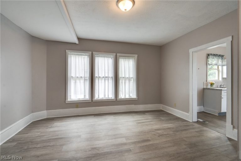 1103 Greenfield Avenue, Canton, OH - Photo 8