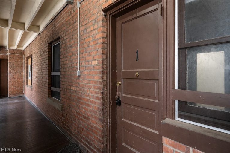4600 Division Avenue #1, Cleveland, OH - Photo 3