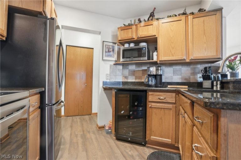 127 Bayshore Drive, Columbiana, OH - Photo 5