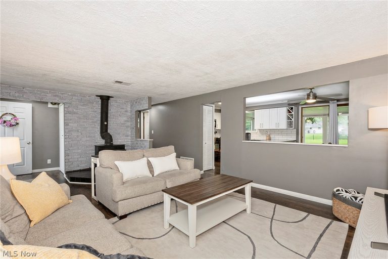 1924 Westwood Drive, Twinsburg, OH - Photo 8
